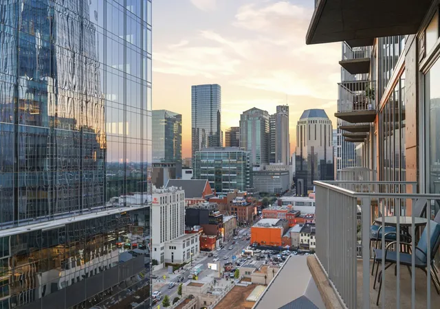 2nd image of 301 Demonbreun St #1718, Nashville, TN 37201 | MLS# 3245591