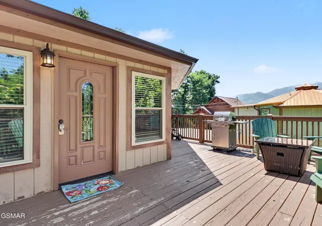 3rd image of 717 Valley View Lane, Gatlinburg, TN 37738 | MLS# 3302086