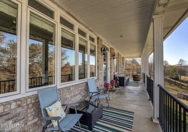 Photo 4 of Single family home for sale at 417 River Rd, Loudon, TN 37774 | MLS# 3280636 | Listing updated on 2026-09-03