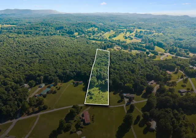 Homes for sale in Madisonville, TN | 140 Scenic View Lane, Madisonville, TN 37354 | MLS# 3245608