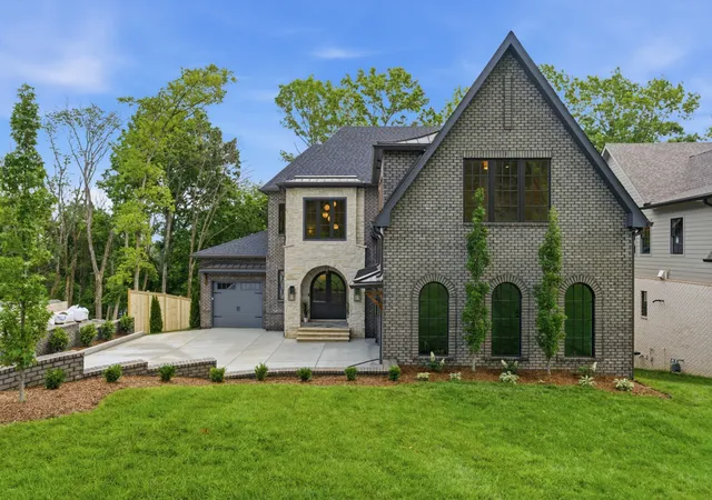 Photo 1 of Mansion for sale at 1006 Rodney Dr, Nashville, TN 37205 | MLS# 3263083 | Listing updated on 2026-08-16