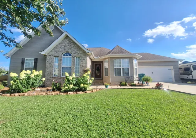 Homes for sale in Winchester, TN | 131 Charlotte Dr, Winchester, TN 37398 | MLS# 3251006
