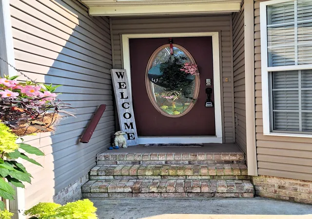 Photo 3 of Single family home for sale at 131 Charlotte Dr, Winchester, TN 37398 | MLS# 3251006 | Listing updated on 2026-08-20