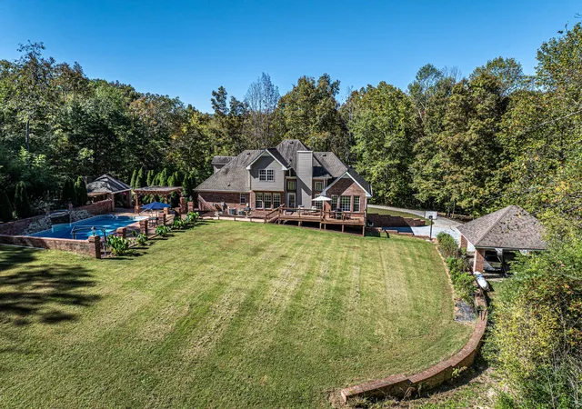 Photo 3 of Single family home for sale at 1194 Spann Rd, Charlotte, TN 37036 | MLS# 3245821 | Listing updated on 2026-08-19