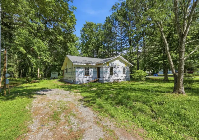 Homes for sale in Clarksville, TN | 157 Malkowski Rd, Clarksville, TN 37043 | MLS# 3245717