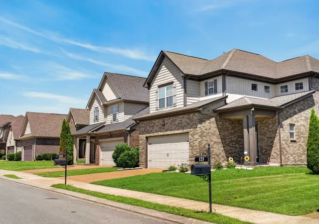 3rd image of 123 Annapolis Bend Cir, Hendersonville, TN 37075 | MLS# 3245888