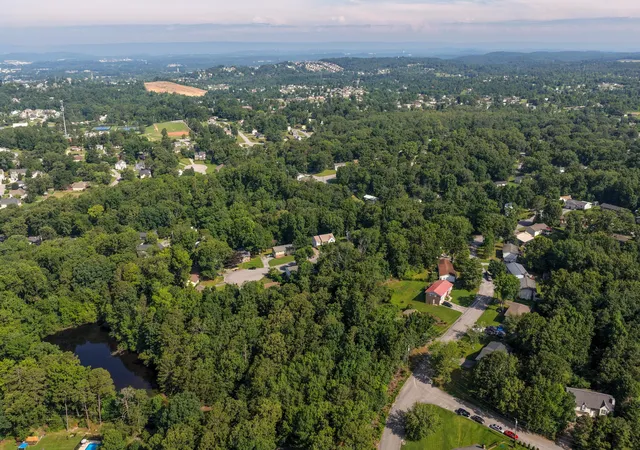 3rd image of 9400 Somerset Dr, Ooltewah, TN 37363 | MLS# 3245761