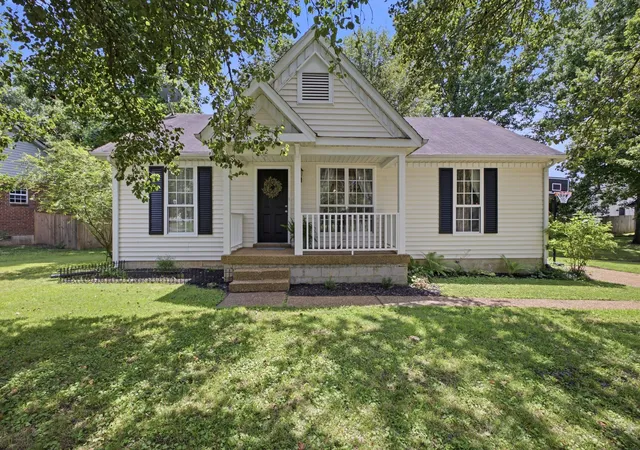 1st image of 712 Windsor Trace, Goodlettsville, TN 37072 | MLS# 3245836