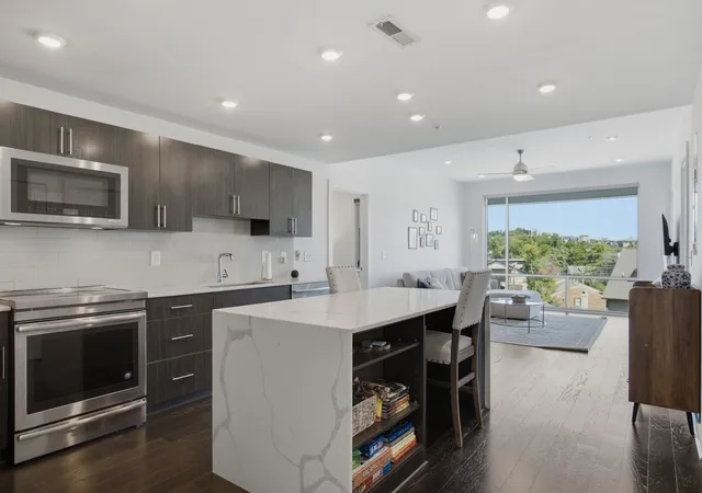Photo 1 of Condo for sale at 3116 W End Cir #201, Nashville, TN 37203 | MLS# 3247288 | Listing updated on 2026-08-19