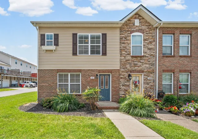 Photo 1 of Sale Pending at 101 Whitman Xing, Clarksville, TN 37043 | MLS# 3259976 | Listing updated on 2026-08-14