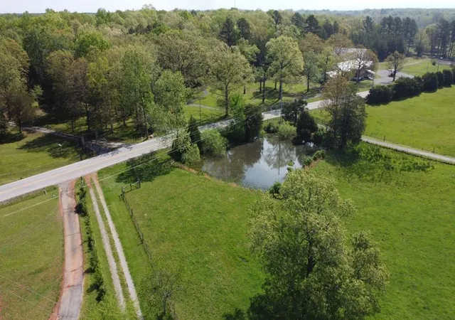 Homes for sale in Nunnelly, TN | 1491 Hwy 230 W, Nunnelly, TN 37137 | MLS# 3245877