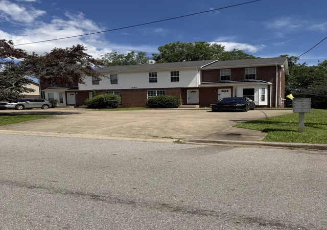 3rd image of 1244 Parkway Pl, Clarksville, TN 37042 | MLS# 3245925