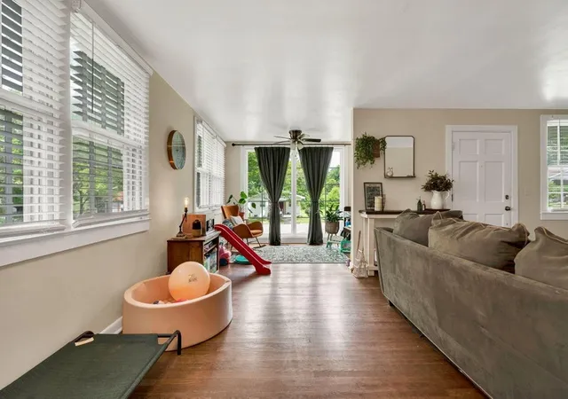 4th image of 1123 Washington Ave, Etowah, TN 37331 | MLS# 3246014