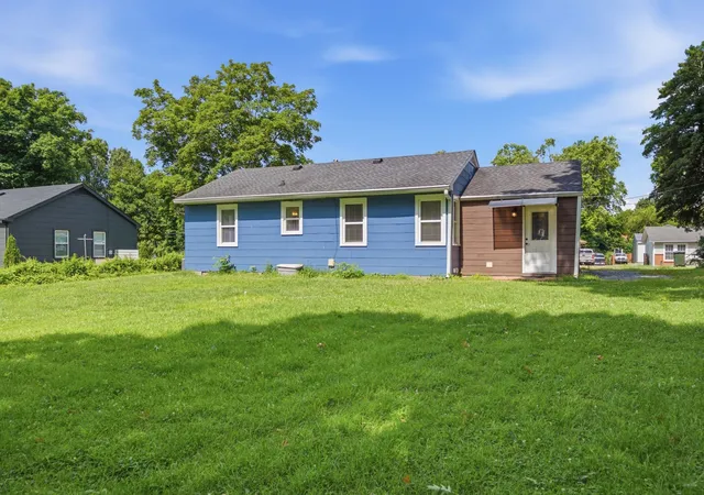 Homes for sale in Gallatin, TN | 825 Spencer Ave, Gallatin, TN 37066 | MLS# 3250359