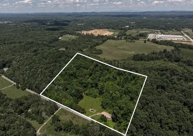 Homes for sale in La Fayette, GA | 4011 Straight Gut Road, La Fayette, GA 30728 | MLS# 3246024