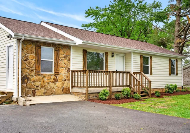 1st image of 1440 Old Hwy 52, Lafayette, TN 37083 | MLS# 3246138