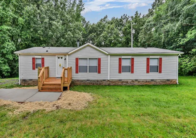 3rd image of 1252 West Rd, Clarksville, TN 37040 | MLS# 3246311