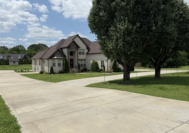 Photo 3 of Single family home for sale at 758 Waldron Rd, La Vergne, TN 37086 | MLS# 3248376 | Listing updated on 2026-07-14