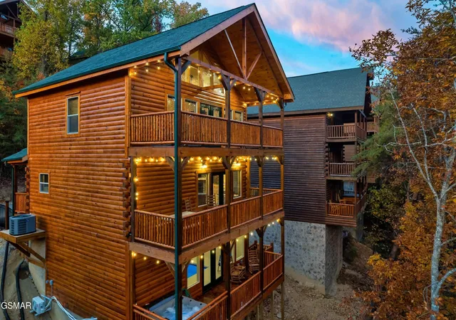 2nd image of 842 Black Bear Cub Way, Sevierville, TN 37862 | MLS# 3278311