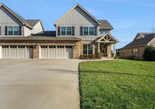 Photo 2 of Townhouse for sale at 1089 Veridian Dr #B, Clarksville, TN 37043 | MLS# 3248786 | Listing updated on 2026-08-30