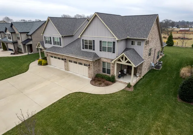 Photo 4 of Townhouse for sale at 1089 Veridian Dr #B, Clarksville, TN 37043 | MLS# 3248786 | Listing updated on 2026-08-30