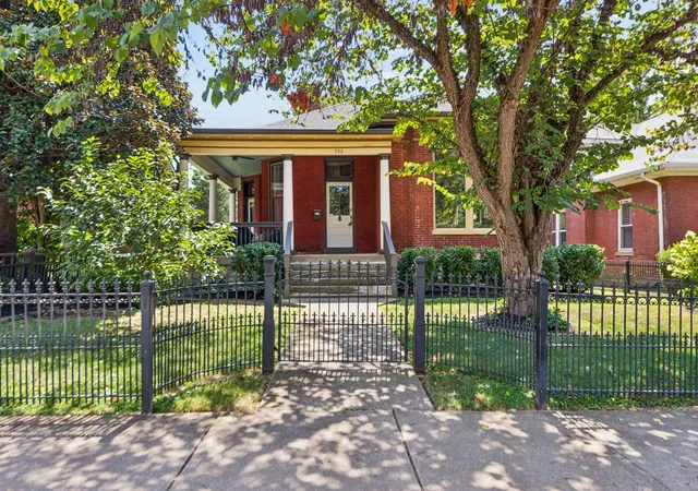 Single family home for sale at 702 Boscobel St, Nashville, TN 37206 | MLS# 3528017