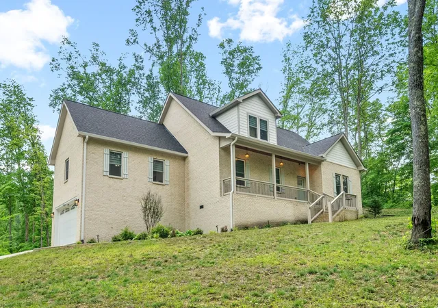Homes for sale in White Bluff, TN | 514 Doy Rd E, White Bluff, TN 37187 | MLS# 3246197