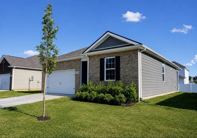 Homes for sale in Chapel Hill, TN | 124 Olivia Cir, Chapel Hill, TN 37034 | MLS# 3246278