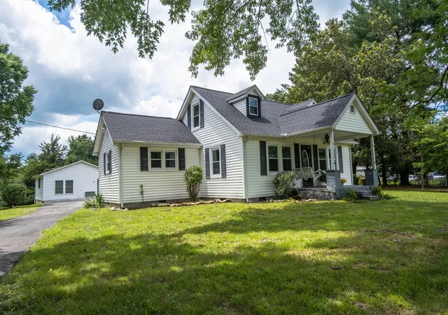 Homes for sale in Rock Island, TN | 118 Bone Cave Rd, Rock Island, TN 38581 | MLS# 3247225