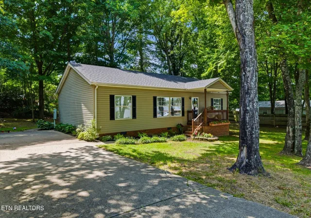 Homes for sale in Athens, TN | 102 Sage St, Athens, TN 37303 | MLS# 3246241