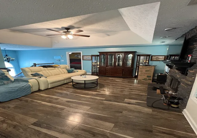 Photo 2 of Sale Pending at 3728 Crisscross Ct, Clarksville, TN 37040 | MLS# 3270611 | Listing updated on 2026-10-29