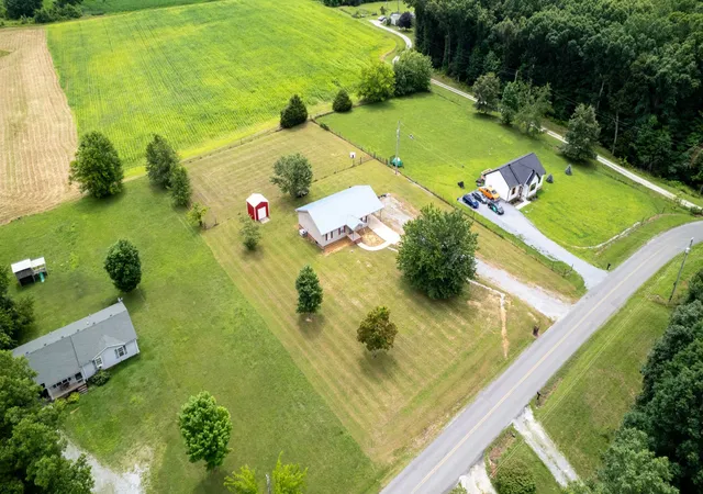 Photo 3 of Sale Pending at 618 Lear Rd, Portland, TN 37148 | MLS# 3246291 | Listing updated on 2026-09-22