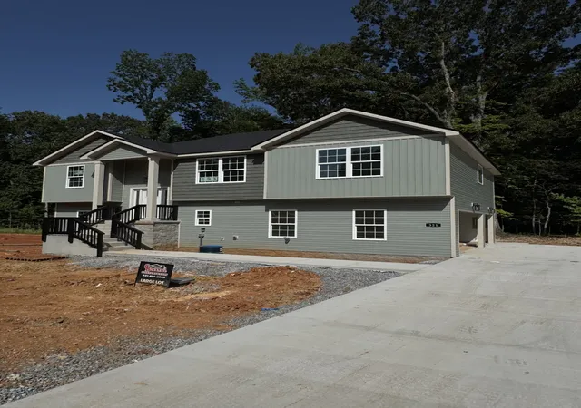 3rd image of 321 Tisha Ct, Clarksville, TN 37042 | MLS# 3247621