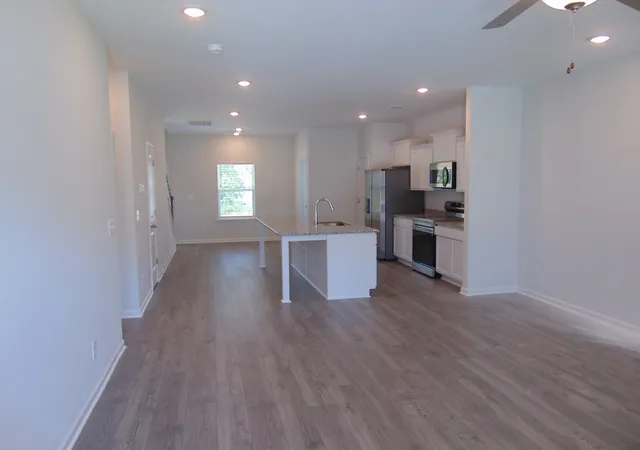 Photo 2 of Single family home for sale at 280 Spring St, La Vergne, TN 37086 | MLS# 3246364 | Listing updated on 2026-08-15
