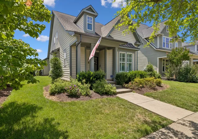 Photo 2 of Single family home for sale at 2816 Americus Dr, Thompsons Station, TN 37179 | MLS# 3246432 | Listing updated on 2026-09-13