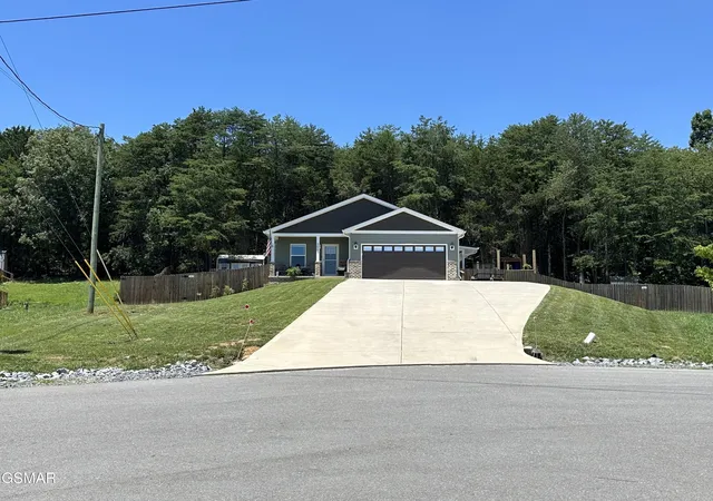 Homes for sale in Dandridge, TN | 359 Garden Lane, Dandridge, TN 37725 | MLS# 3269814