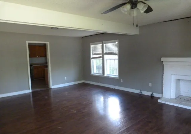 Homes for sale in Tullahoma, TN | 1303 E Lincoln St, Tullahoma, TN 37388 | MLS# 3246405