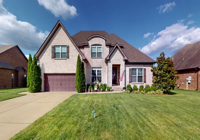 Photo 1 of Single family home for sale at 5709 Iverson Dr, Murfreesboro, TN 37127 | MLS# 3246440 | Listing updated on 2026-06-27