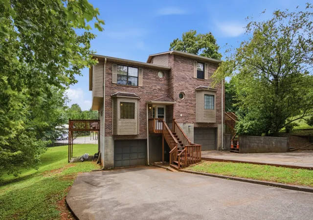 Homes for sale in Knoxville, TN | 619 Abbott Ln, Knoxville, TN 37923 | MLS# 3246486