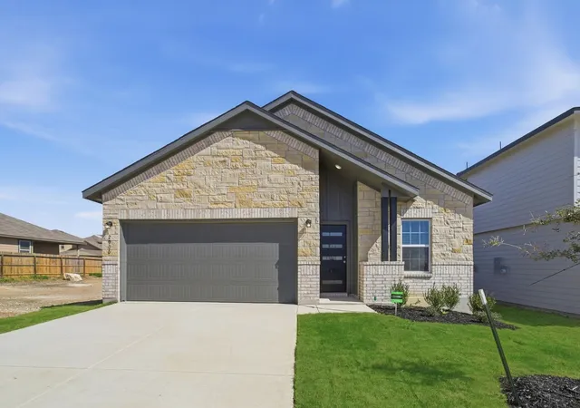 1st image of 40 Fairlawn Dr, Fairview, TN 37062 | MLS# 3260035