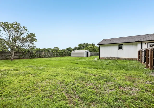 Photo 4 of Single family home for sale at 2312 Forrest Flds Dr, Chapel Hill, TN 37034 | MLS# 3246529 | Listing updated on 2026-09-04