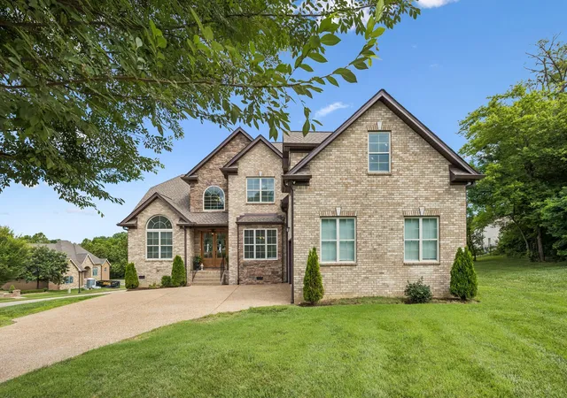 Photo 1 of Single family home for sale at 205 Moore Hvn Cir, Lebanon, TN 37087 | MLS# 3256052 | Listing updated on 2026-09-21
