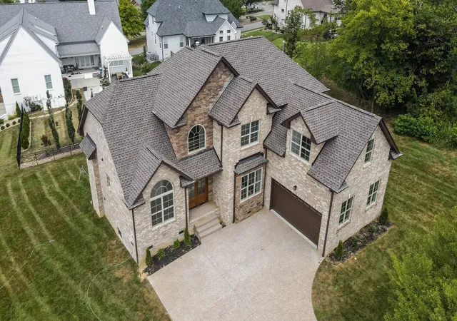 Photo 2 of Single family home for sale at 205 Moore Hvn Cir, Lebanon, TN 37087 | MLS# 3256052 | Listing updated on 2026-09-21