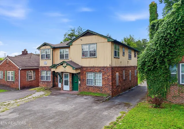 3rd image of 3206 E Magnolia Ave, Knoxville, TN 37914 | MLS# 3246542