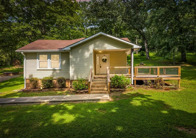 2nd image of 266 Denny Rd, Clarksville, TN 37043 | MLS# 3246561