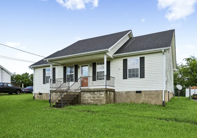 Homes for sale in Lewisburg, TN | 1131 Dodson Dr, Lewisburg, TN 37091 | MLS# 3246574