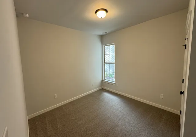 Photo 3 of Townhouse for sale at 504 W Foxrun, Springfield, TN 37172 | MLS# 3247006 | Listing updated on 2026-10-04