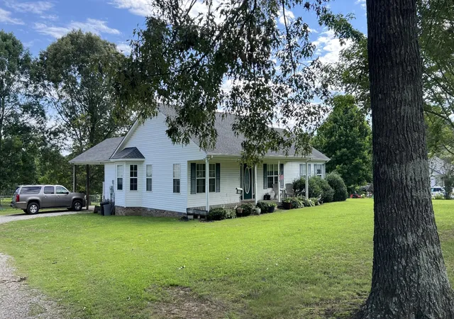 Homes for sale in Summertown, TN | 153 Commodore Cir, Summertown, TN 38483 | MLS# 3247142