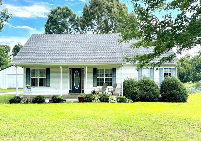 2nd image of 153 Commodore Cir, Summertown, TN 38483 | MLS# 3247142