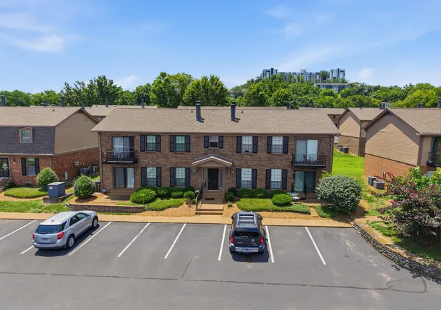 Photo 3 of Condo for sale at 5741 Brentwood Trce, Brentwood, TN 37027 | MLS# 3246629 | Listing updated on 2026-08-10